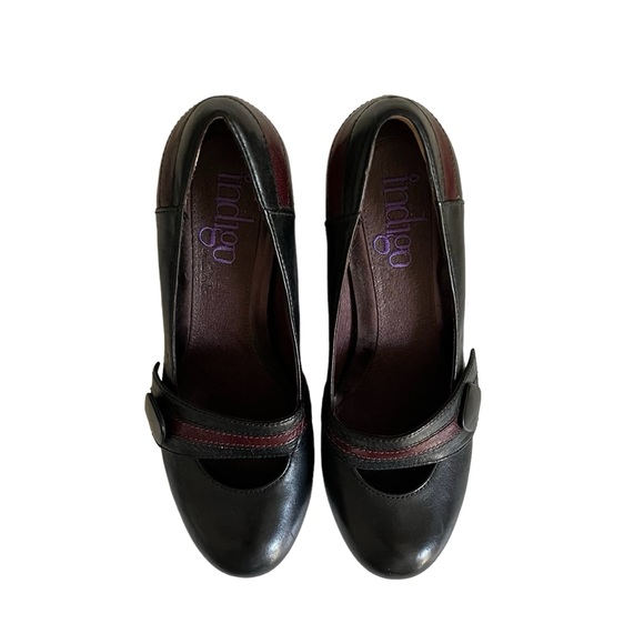 Indigo Size 6.5 Black + Maroon Closed Toe Chunky Heel - Picture 2 of 7
